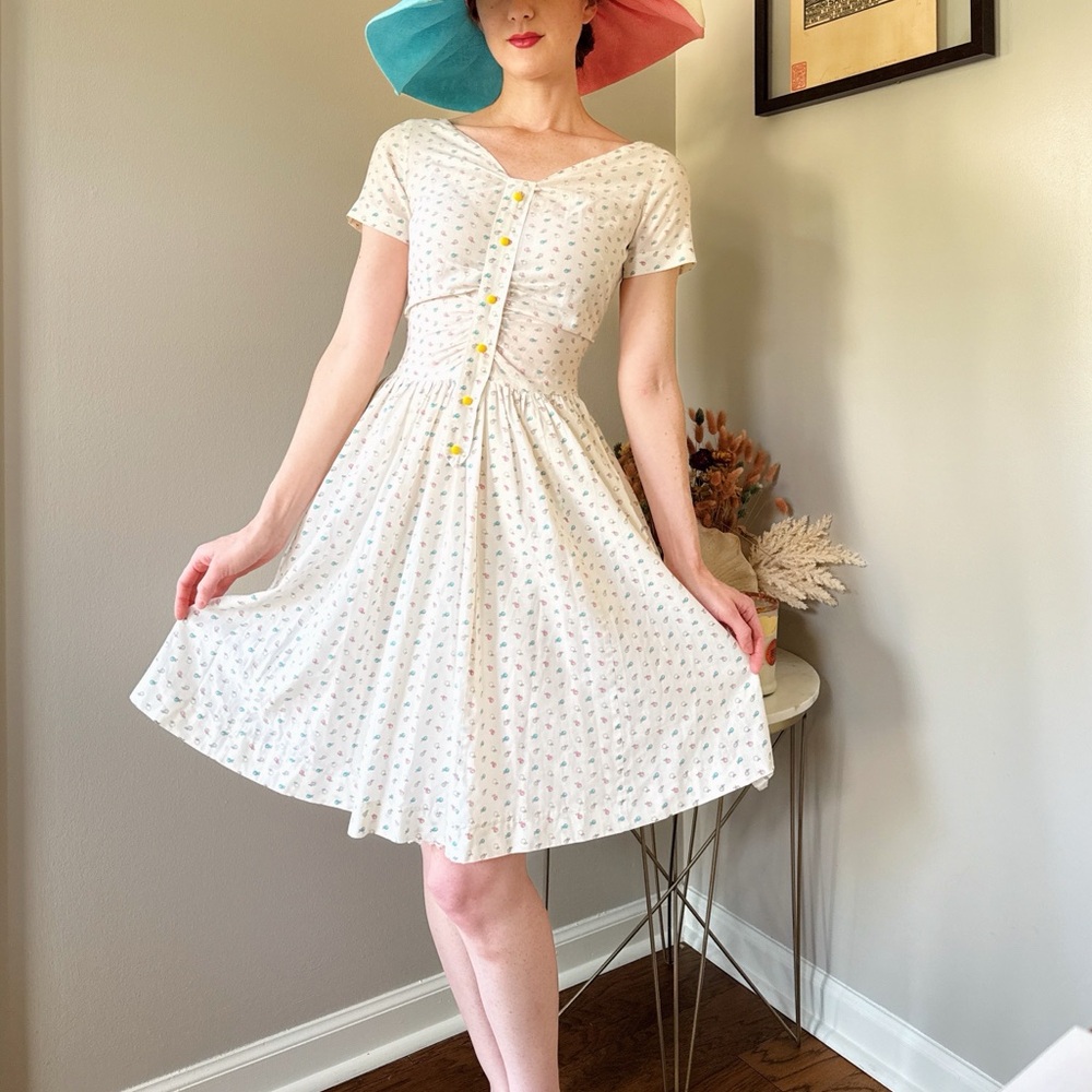 Vintage 1940s White Cotton Summer Dress